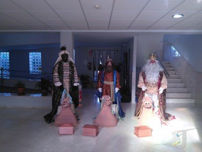 imagen de los 3 reyes en residencia Carmona